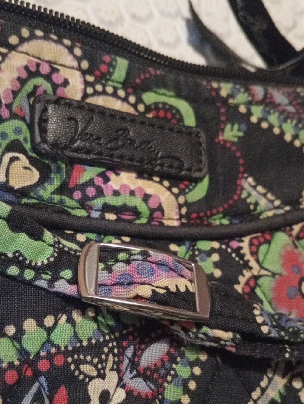 Vera Bradley Black Quilted Paisley Crossbody with Multicolor Accents#adjustable - Picture 9 of 9